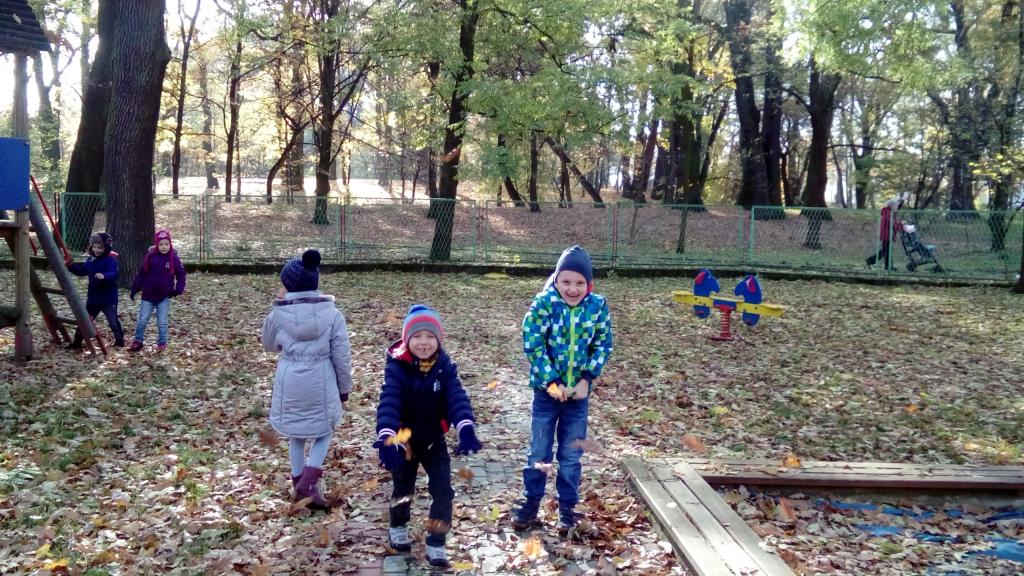   Listopad – tydzień I. Tematyka tygodnia- Domy i domki.